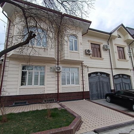 Karavan Tashkent Exterior photo